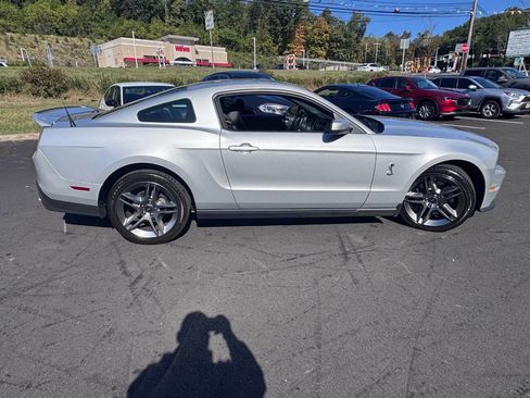 Used 2010 Ford Mustang Shelby GT500 image 6