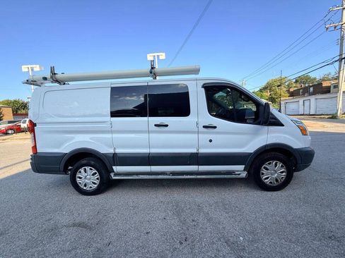 Used 2015 Ford Transit 250 130 Low Roof w/ Exterior Upgrade Package RWD image 4