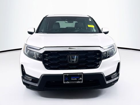 Used 2025 Honda Passport EX-L image 2