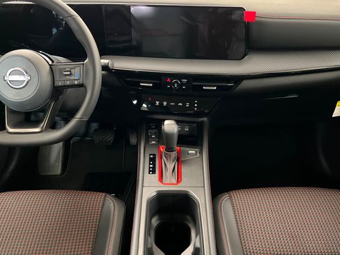 New 2026 Nissan Kicks SR FWD image 13
