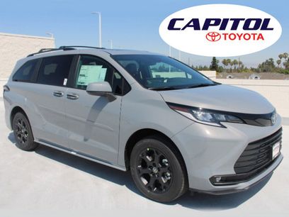 New 2025 Toyota Sienna XLE Woodland Edition