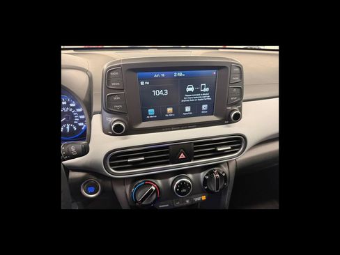 Used 2021 Hyundai Kona SEL Plus AWD/4WD image 22