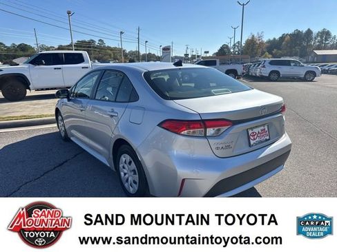Used 2022 Toyota Corolla L image 5