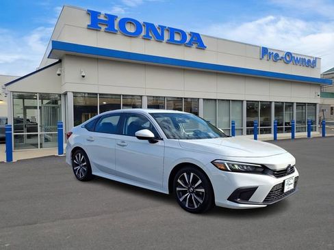 Used 2023 Honda Civic EX image 3