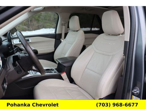 Used 2023 Ford Explorer Platinum w/ Technology Package image 22