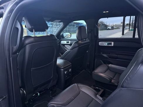 Used 2020 Ford Explorer ST w/ Premium Technology Package image 5