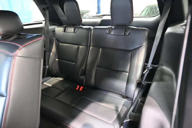 Used 2025 Ford Explorer ST-Line w/ ST-Line Street Pack AWD/4WD image 12