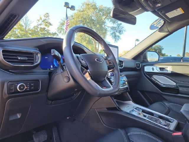Used 2024 Ford Explorer ST w/ Equipment Group 401A AWD/4WD image 10