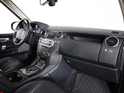 Used 2016 Land Rover LR4 HSE LUX image 24
