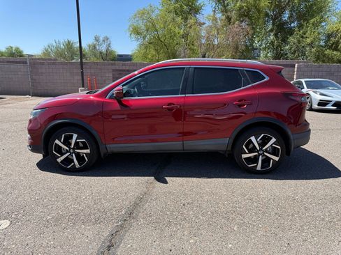 Used 2021 Nissan Rogue Sport SL w/ Premium Package FWD image 8
