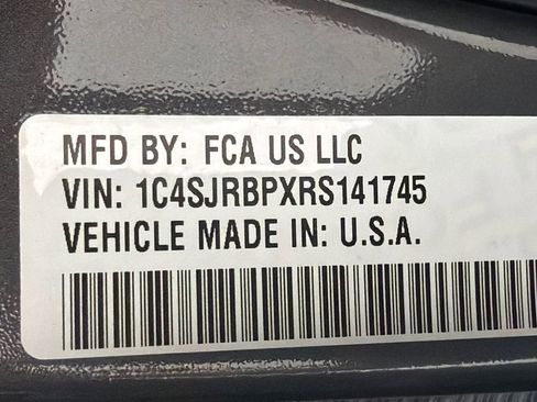 Used 2024 Jeep Wagoneer L Series II image 33