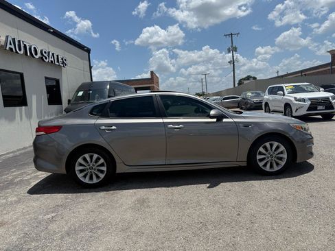 Used 2016 Kia Optima EX w/ Premium Package FWD image 5