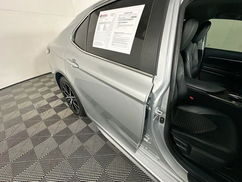 Used 2023 Toyota Camry SE FWD image 27