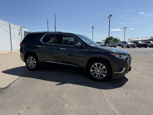 Used 2019 Chevrolet Traverse Premier image 4