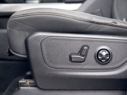 Used 2019 RAM 1500 Big Horn AWD/4WD image 17