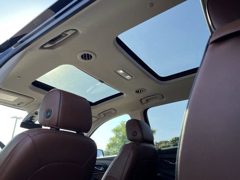 Used 2019 Chevrolet Traverse High Country image 41