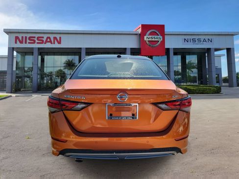 Used 2021 Nissan Sentra SR FWD image 3