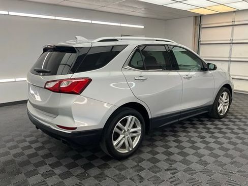 Used 2019 Chevrolet Equinox Premier FWD image 22