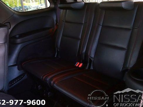 Used 2024 Dodge Durango GT AWD/4WD image 17