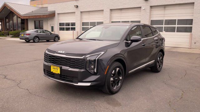 Used 2026 Kia Sportage LX AWD/4WD image 5