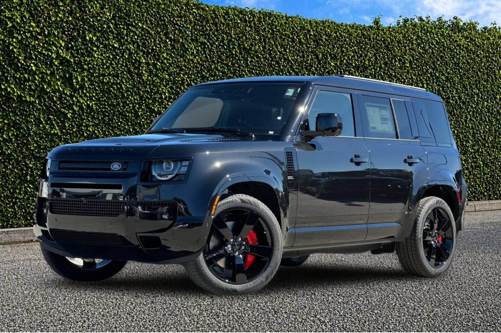 New 2026 Land Rover Defender 110 X-Dynamic SE AWD/4WD image 1