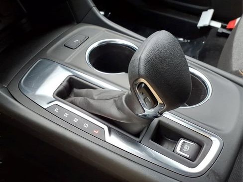 Used 2024 Chevrolet Equinox LT w/ LPO, Floor Liner Package image 23