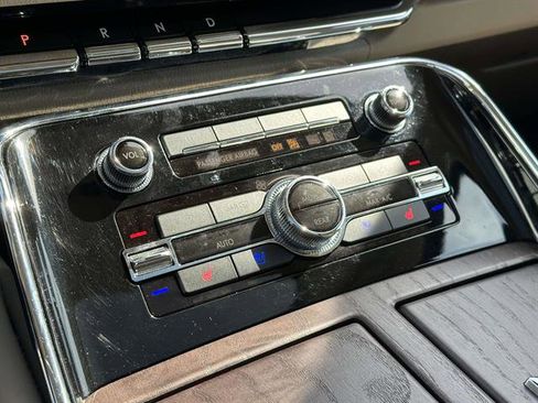 Used 2022 Lincoln Navigator L Reserve image 22