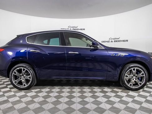 Used 2017 Maserati Levante S AWD/4WD image 3