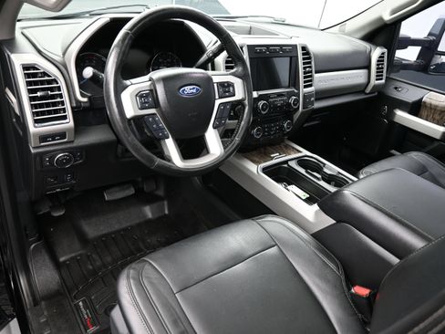 Used 2017 Ford F250 Lariat w/ Lariat Ultimate Package AWD/4WD image 22