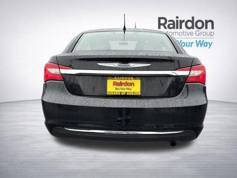 Used 2013 Chrysler 200 LX image 7