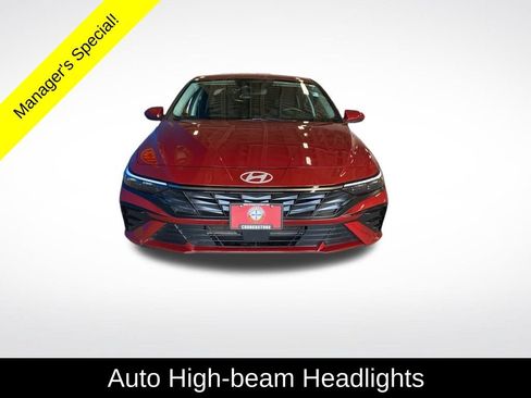 Used 2025 Hyundai Elantra SEL FWD image 16
