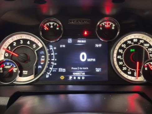 Used 2016 RAM 2500 Tradesman w/ Chrome Appearance Group image 16