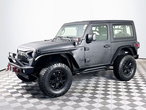 Used 2020 Jeep Wrangler Sport AWD/4WD image 4
