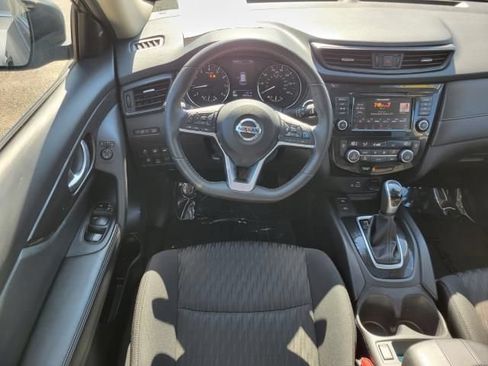 Used 2019 Nissan Rogue SV AWD/4WD image 13