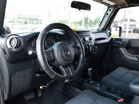Used 2012 Jeep Wrangler Unlimited Sport AWD/4WD image 20