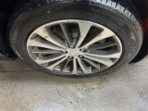 Used 2017 Buick LaCrosse Preferred image 17