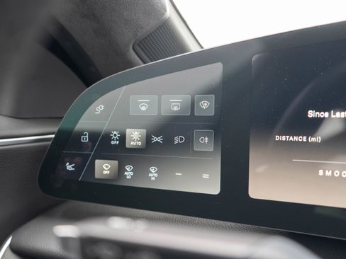 Used 2024 Lucid Air Touring AWD/4WD image 14