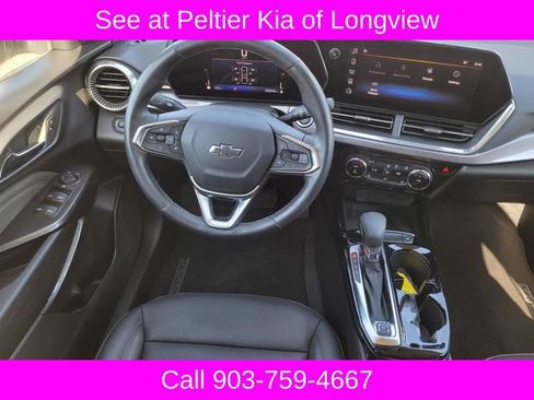Used 2025 Chevrolet Trax ACTIV w/ Sunroof Package FWD image 20