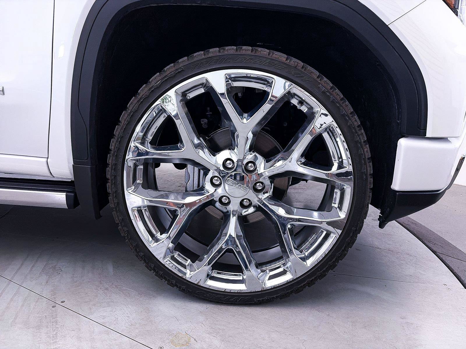 Used 2025 GMC Sierra 1500 Denali AWD/4WD image 18