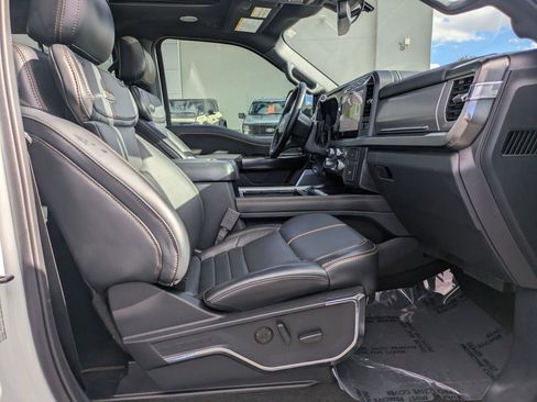 Used 2024 Ford F350 Platinum w/ FX4 Off-Road Package image 32