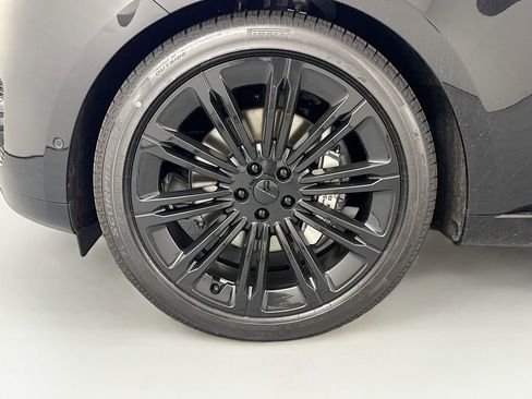 New 2026 Land Rover Range Rover Long Wheelbase SE AWD/4WD image 32