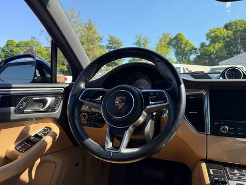 Used 2017 Porsche Macan S AWD/4WD image 14