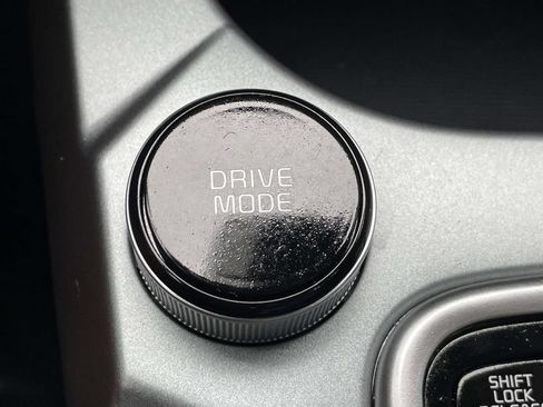 Used 2024 Kia Seltos LX AWD/4WD image 36