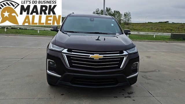 Used 2023 Chevrolet Traverse LT FWD image 3
