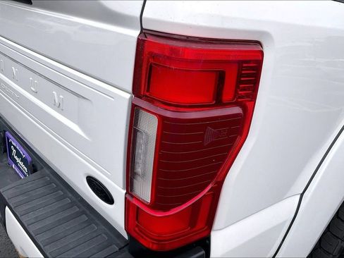 Used 2020 Ford F250 Platinum w/ FX4 Off-Road Package AWD/4WD image 29