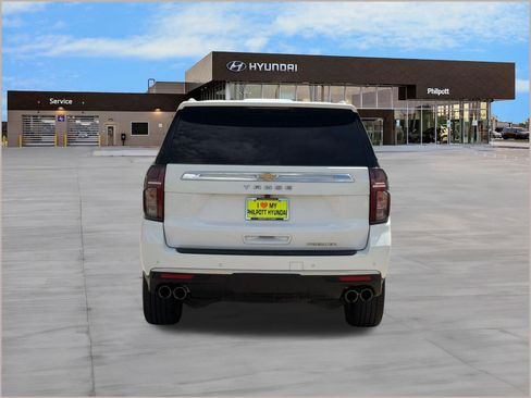 Used 2023 Chevrolet Tahoe Premier AWD/4WD image 10