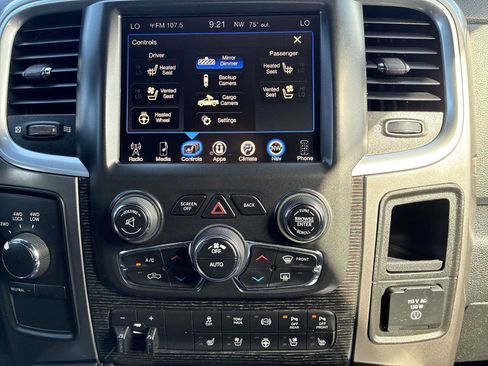 Used 2017 RAM 2500 Limited AWD/4WD image 16