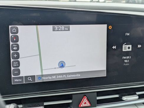 Used 2024 Hyundai Elantra Limited FWD image 21