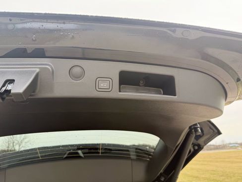 New 2026 Chevrolet Equinox LT w/ Convenience Package II image 7