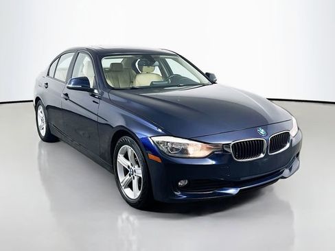 Used 2013 BMW 320i xDrive Sedan image 2